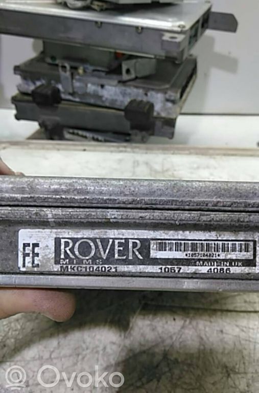 Unidad de control/módulo del motor   MKC104021