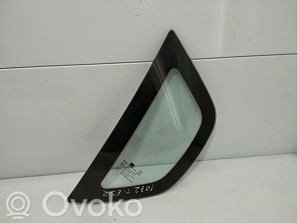 Vidrio lateral trasero   43R000070