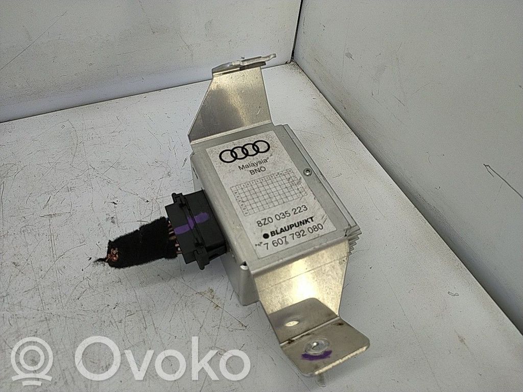 Skaņas pastiprinātājs   8Z0035223
