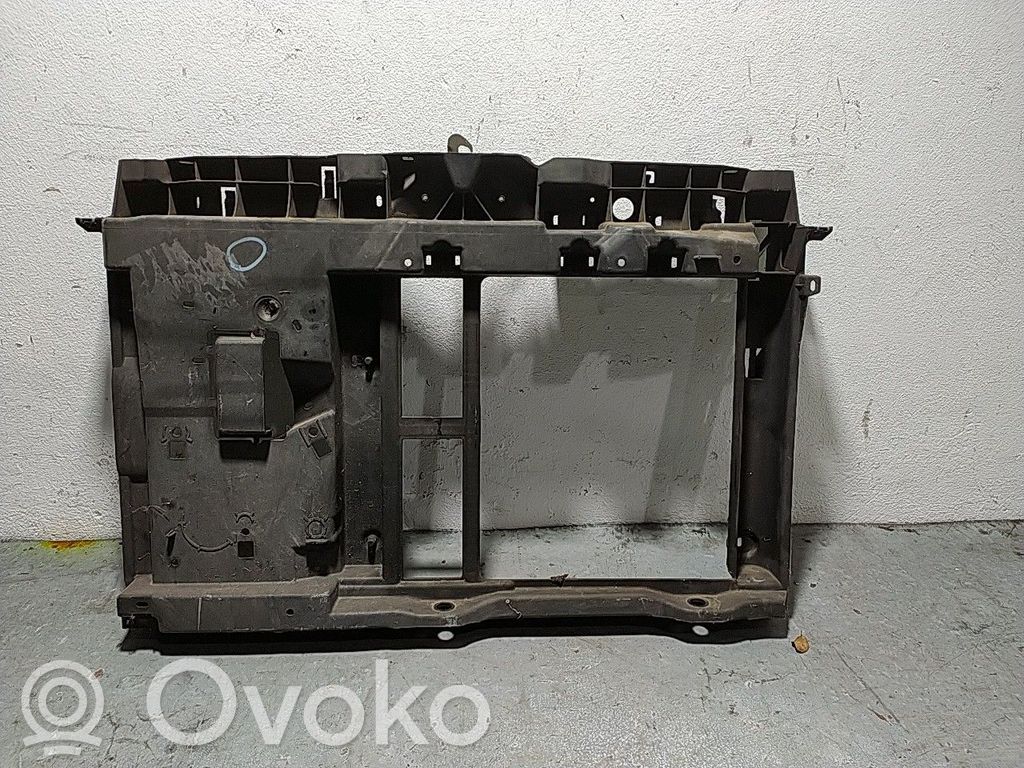 Peugeot 207 Panou suport radiator 