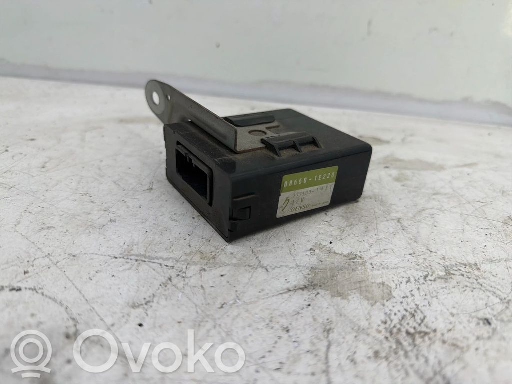 Muut ohjainlaitteet/moduulit   886501E220