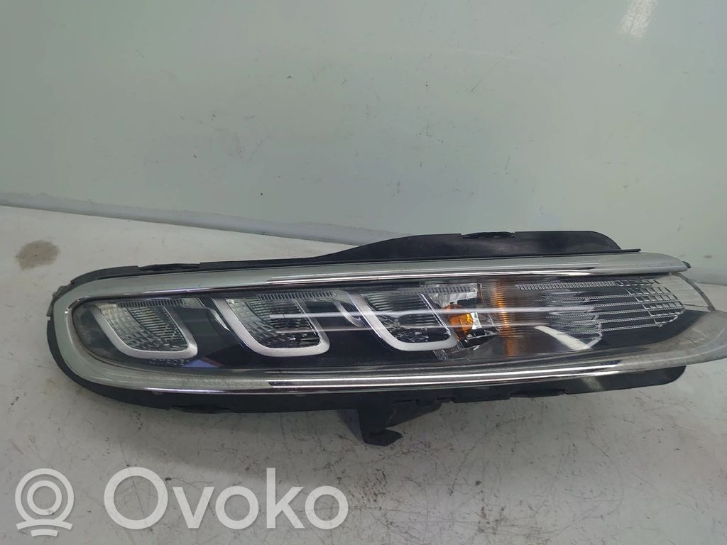 Citroen C3 Lampă semnalizare bară față 