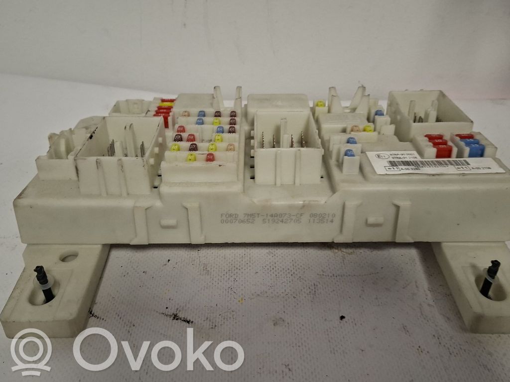 Fuse module   7M5T14A073CF,00070652,519242705
