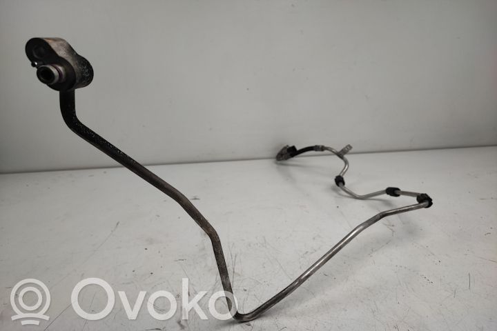 Volkswagen Golf V Ilmastointilaitteen putki (A/C) 