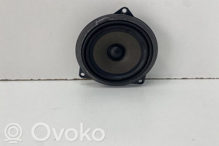 BMW 3 E90 E91 Altavoz de la puerta delantera 
