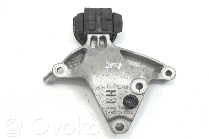 Renault Captur II Engine mount bracket 
