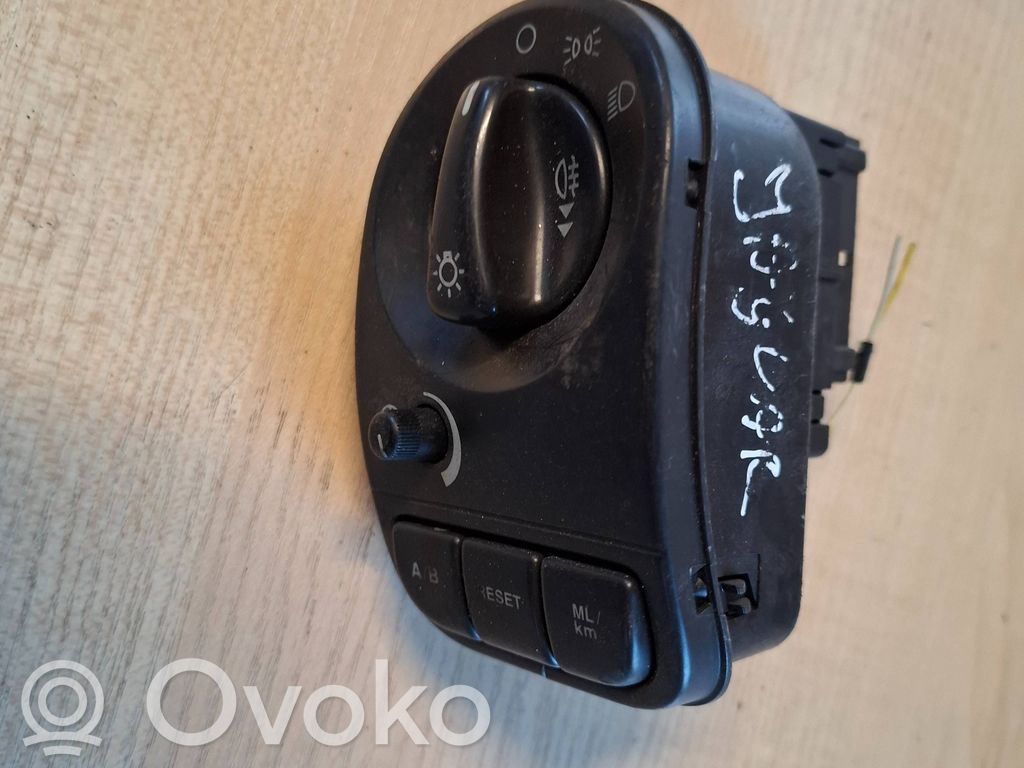 Jaguar X-Type Light switch 
