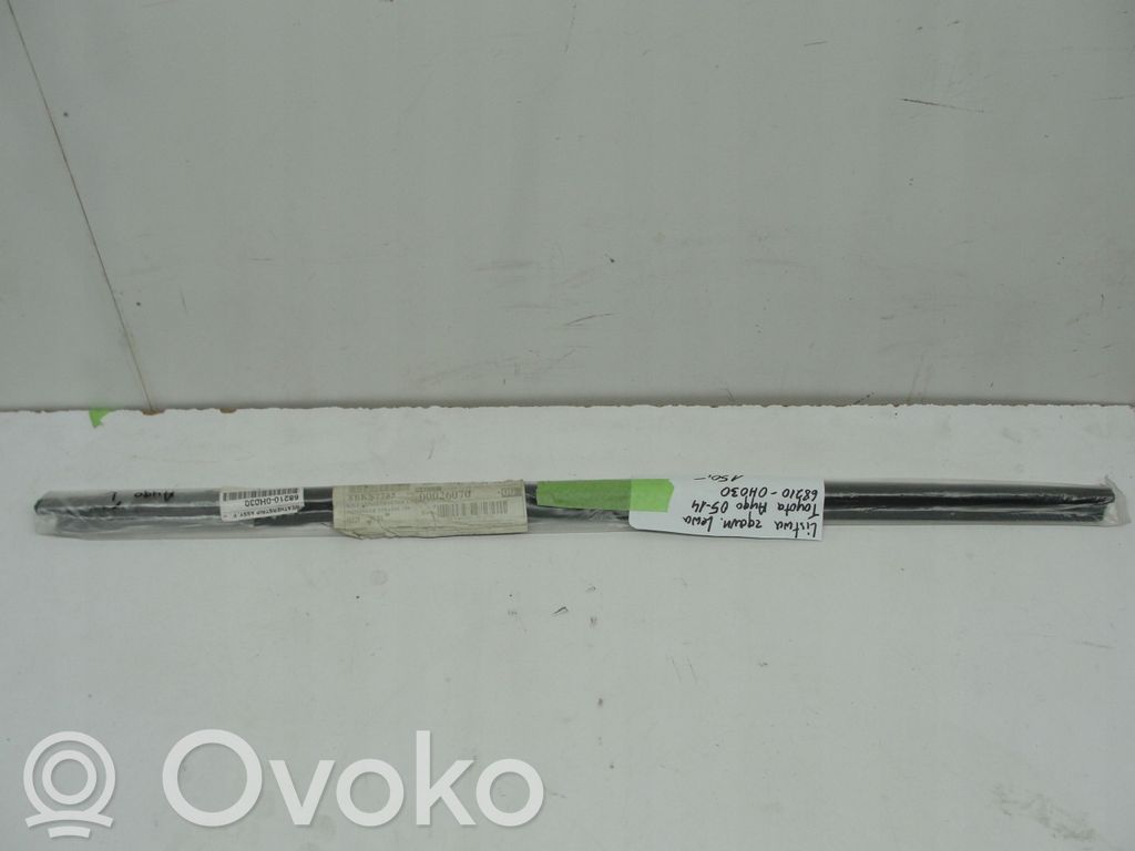 Toyota Aygo AB10 Front door trim (molding) 