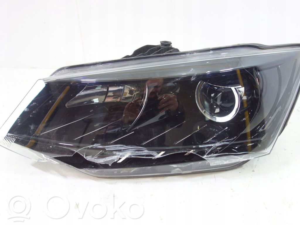 Skoda Fabia Mk3 (NJ) Faro/fanale 
