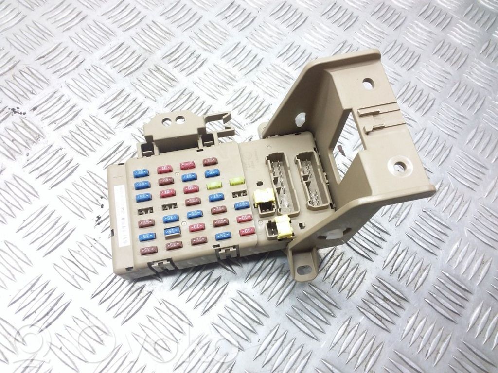 Subaru XV Fuse module 