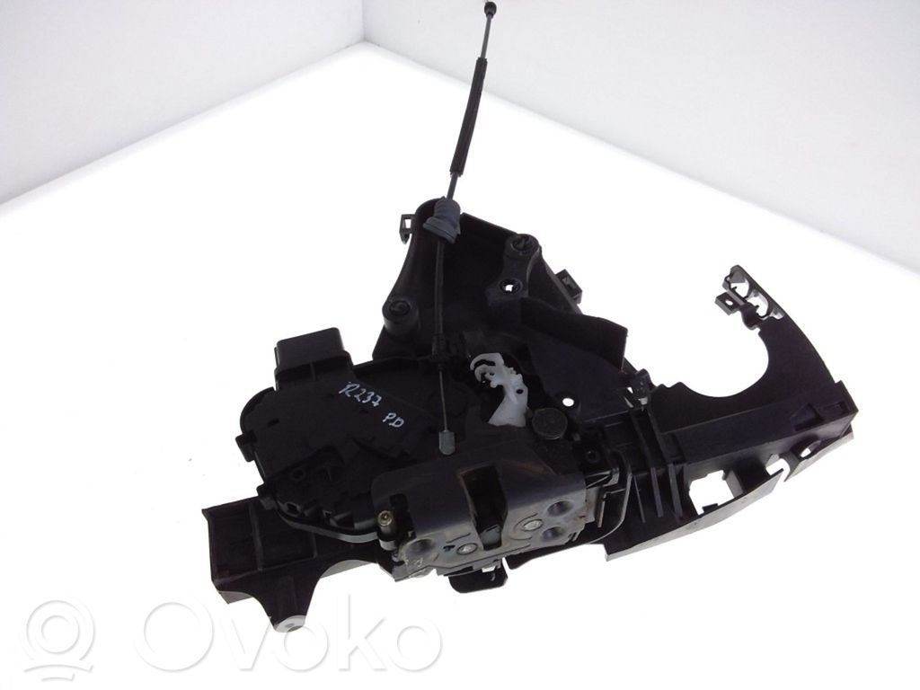 Volvo V50 Zamek drzwi przednich 