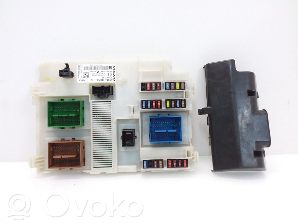 Módulo de fusible   31254837AC,AG9T14C256HC
