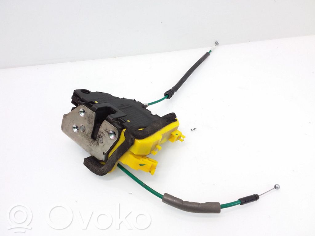 Hyundai i30 Front door lock 