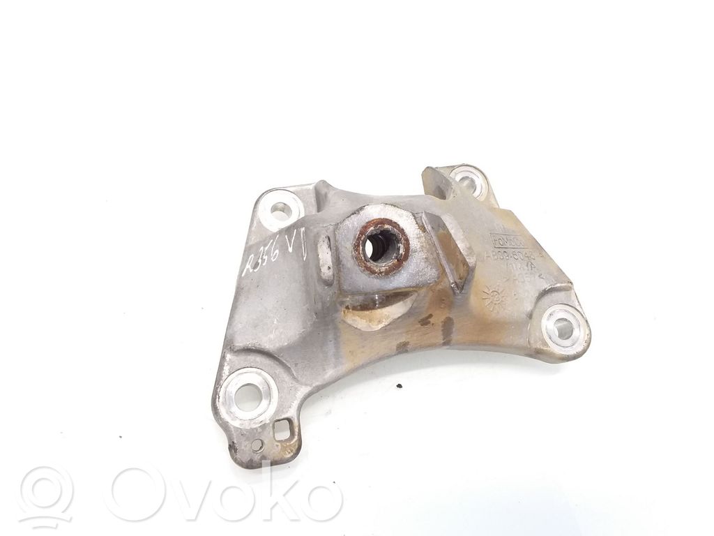 Engine mounting bracket   AB396046A