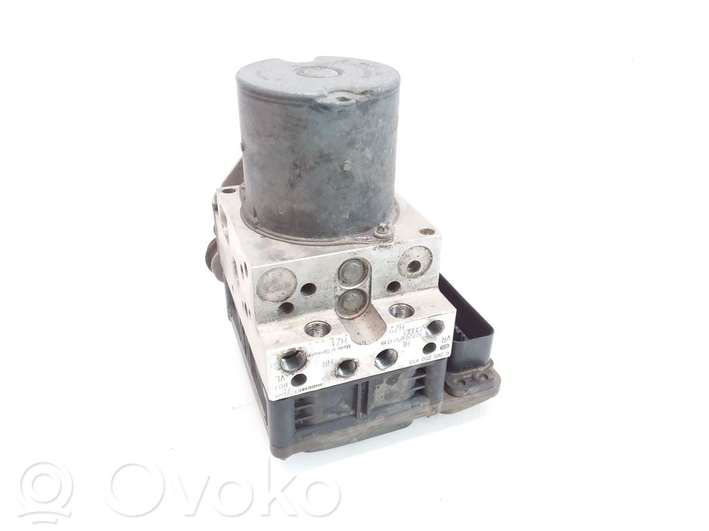 Audi A8 S8 D4 4H ABS bloks 