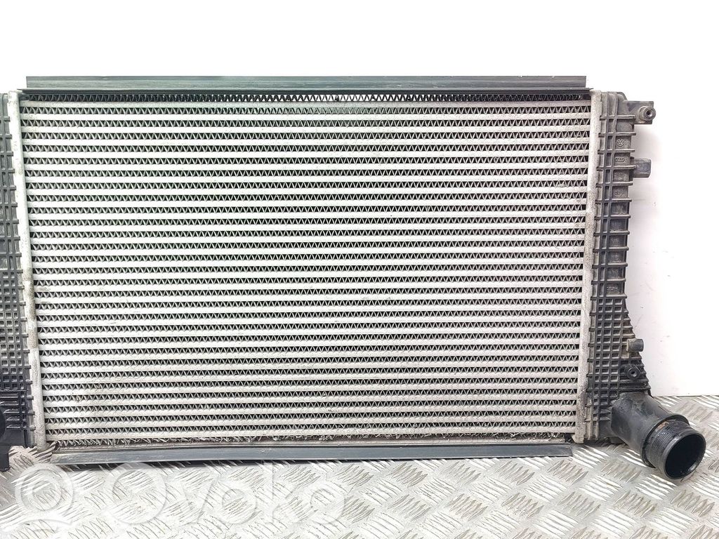 Volkswagen Caddy Interkūlerio radiatorius 