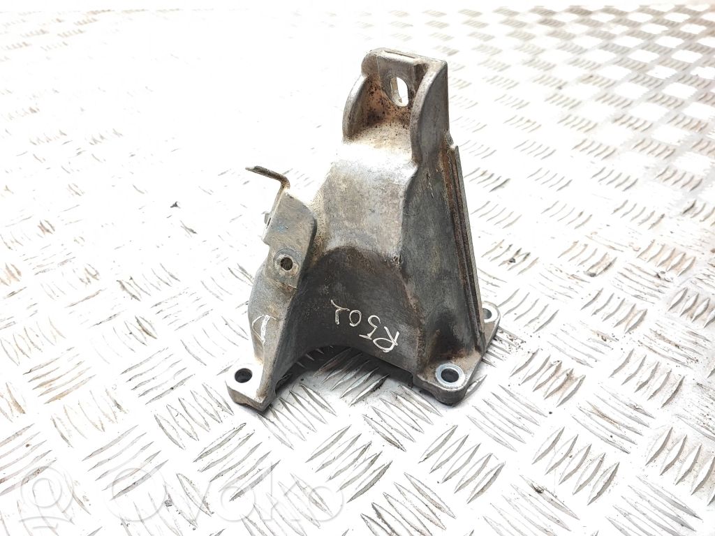 Suzuki Grand Vitara II Engine mounting bracket 