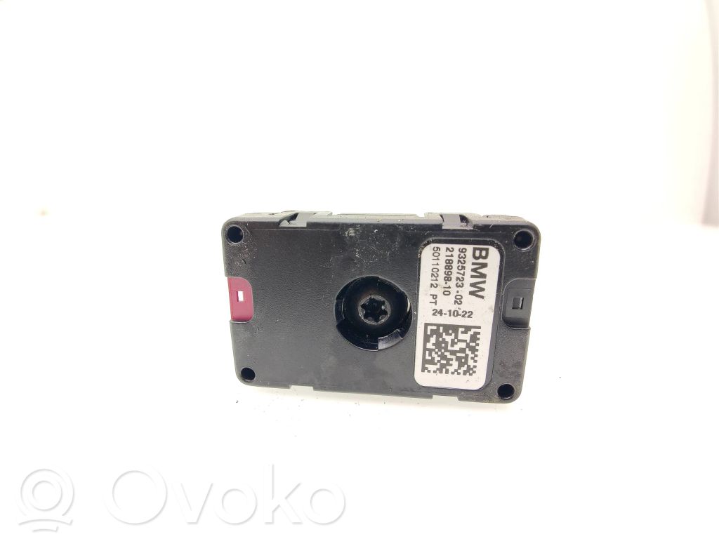 BMW 5 G30 G31 G38 Amplificator antenă aeriană 