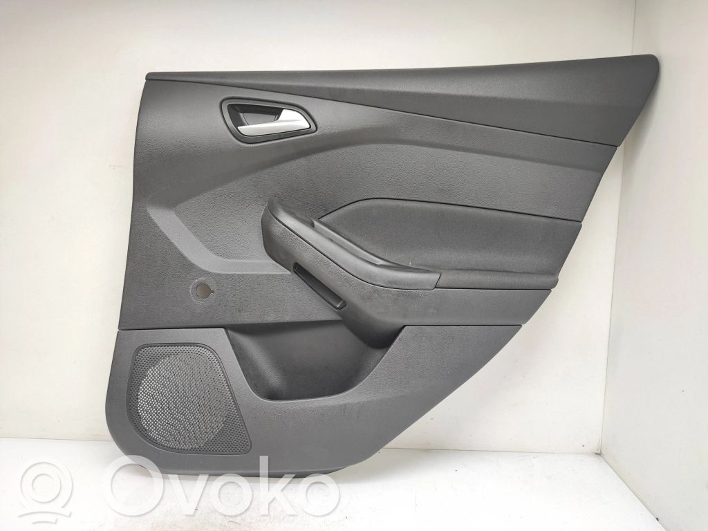 Ford Focus Apšuvums aizmugurējām durvīm 