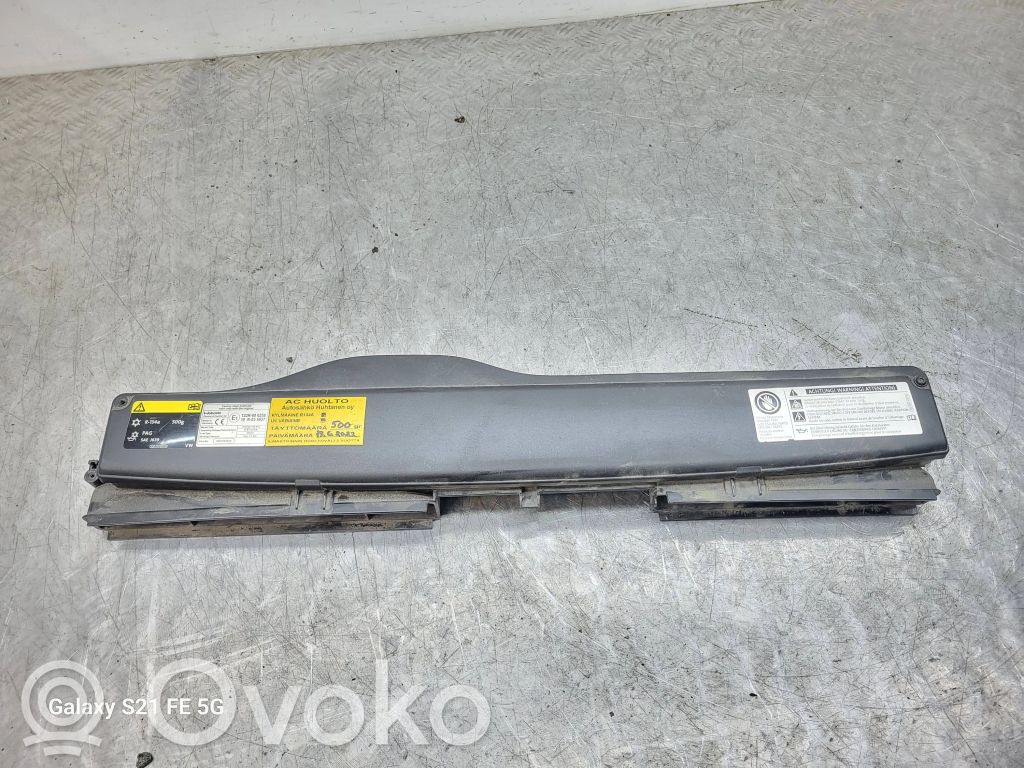 Volkswagen Golf VII Air intake duct part 