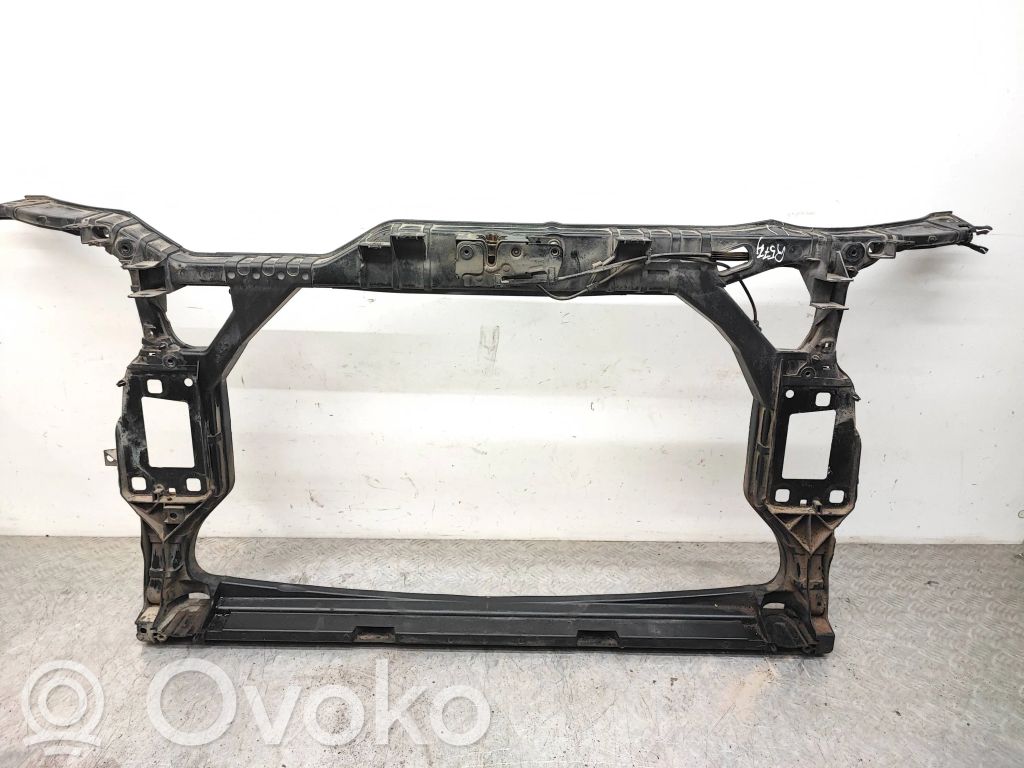 Audi A4 S4 B8 8K Radiatoru panelis 