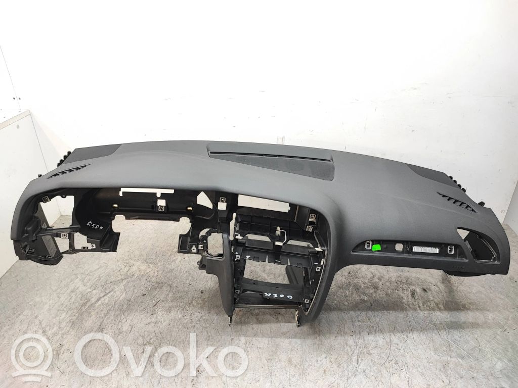 Audi A4 S4 B8 8K Deska rozdzielcza 