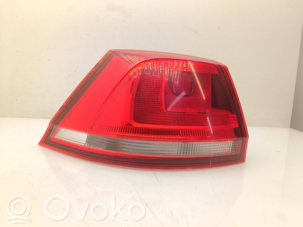 Lampa tylna   5G9945095C,L90055976,5900559766894,5G9945095,5G9945095H