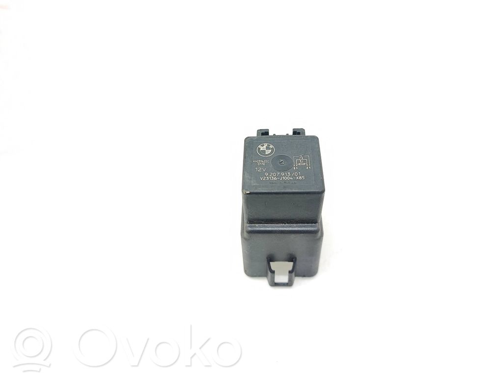 Jäähdytyspuhaltimen rele   9207913,V23136J1004X85