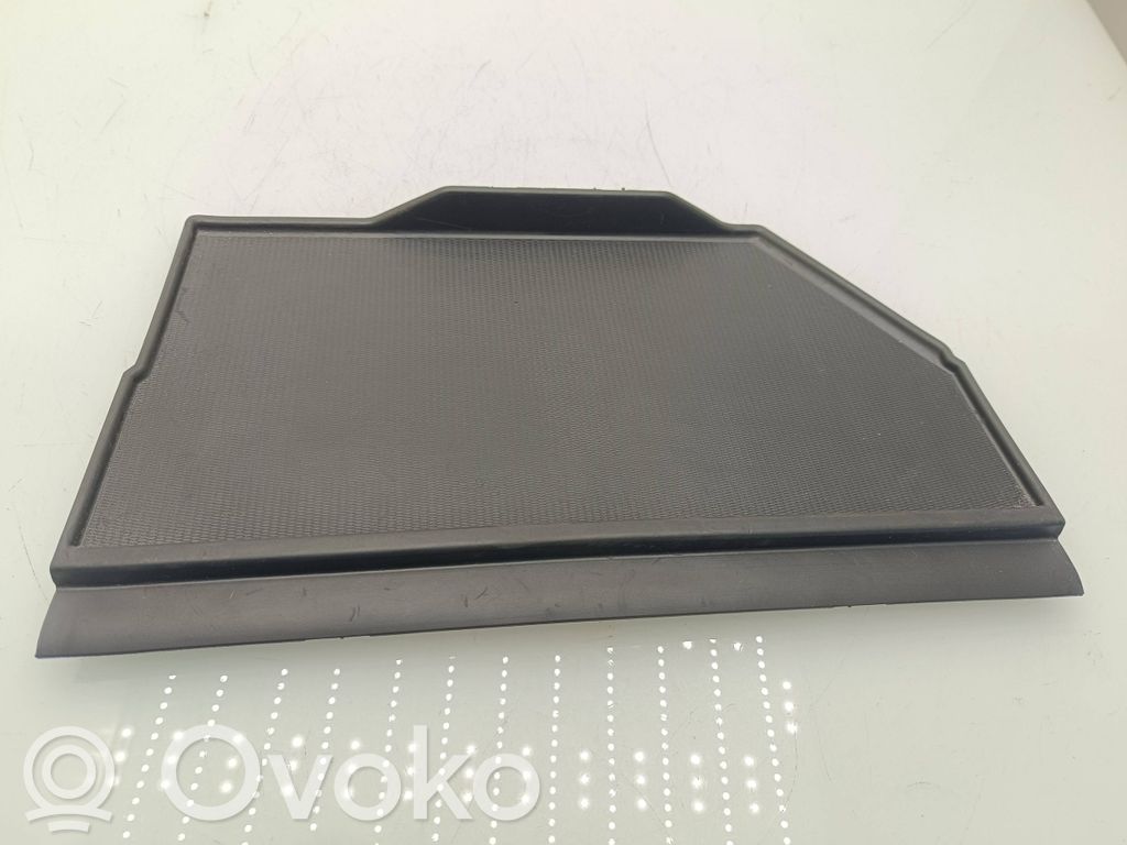 Volvo V60 Base de la guantera 