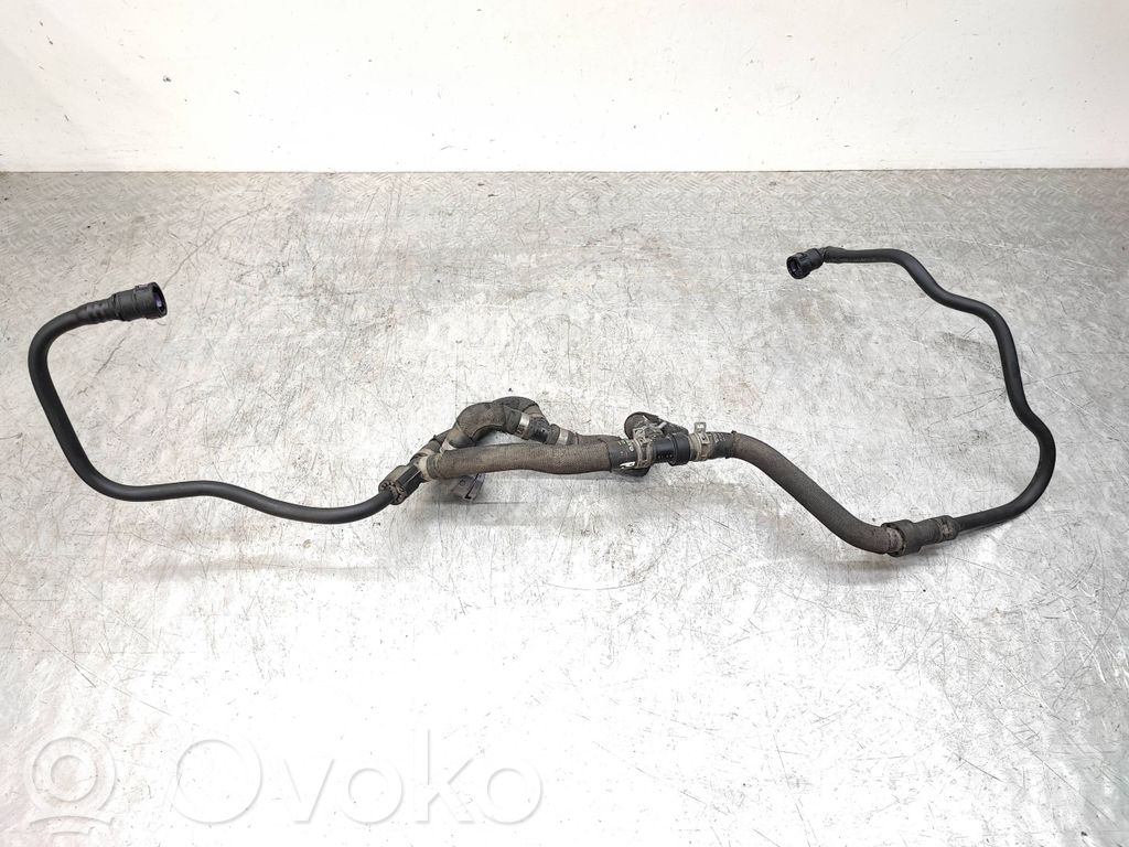 Volvo V60 Węże/rury chłodzące silnik samochodu elektrycznego 
