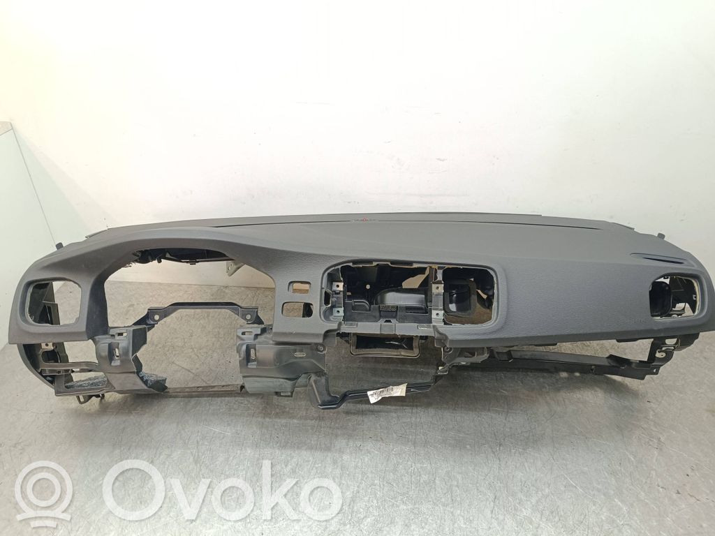 Volvo V60 Panelė 