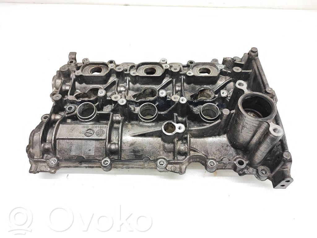 Volkswagen Touareg III Rocker cam cover 