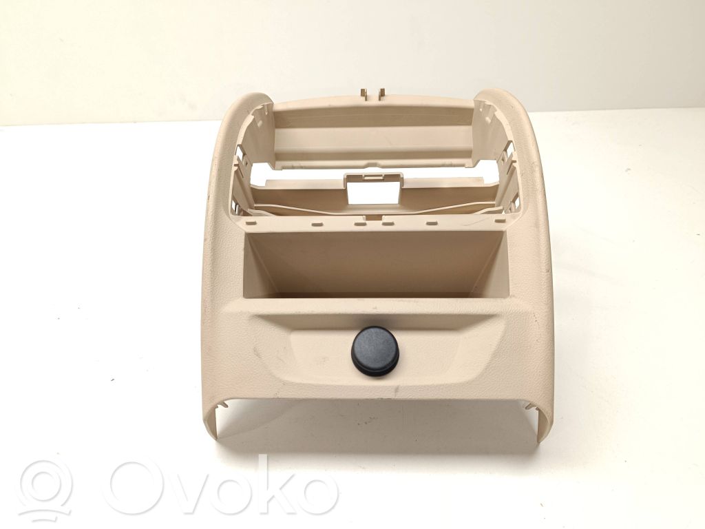 BMW 5 G30 G31 G38 Muu keskikonsolin (tunnelimalli) elementti 