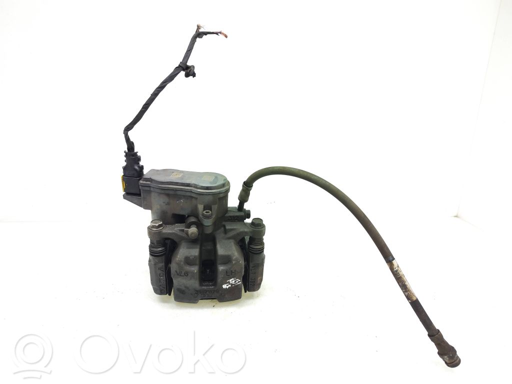 Volvo XC40 Tylny zacisk hamulcowy 