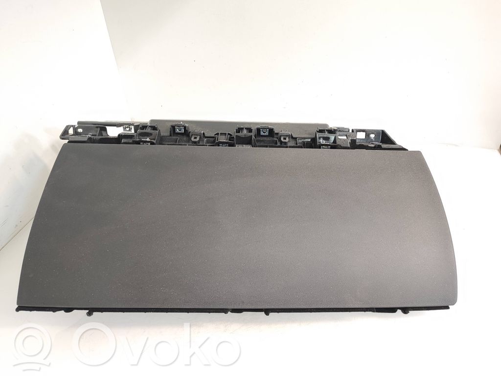 Tesla Model Y Daiktadėžės (bordačioko) komplektas 