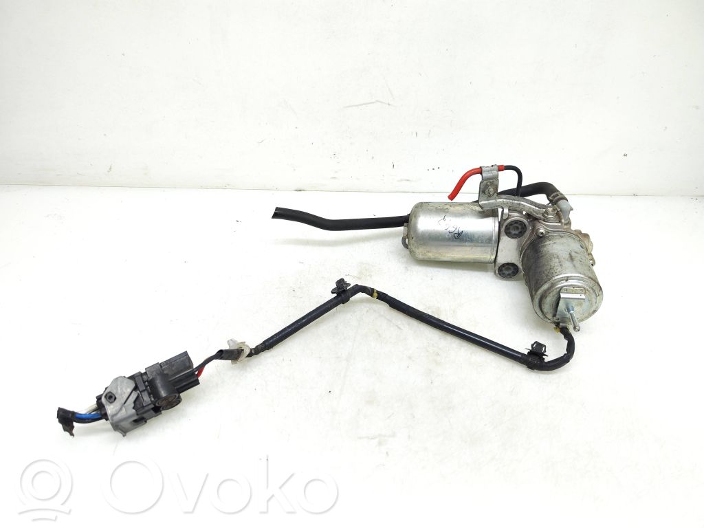 Toyota Prius (XW50) Vacuum pump 