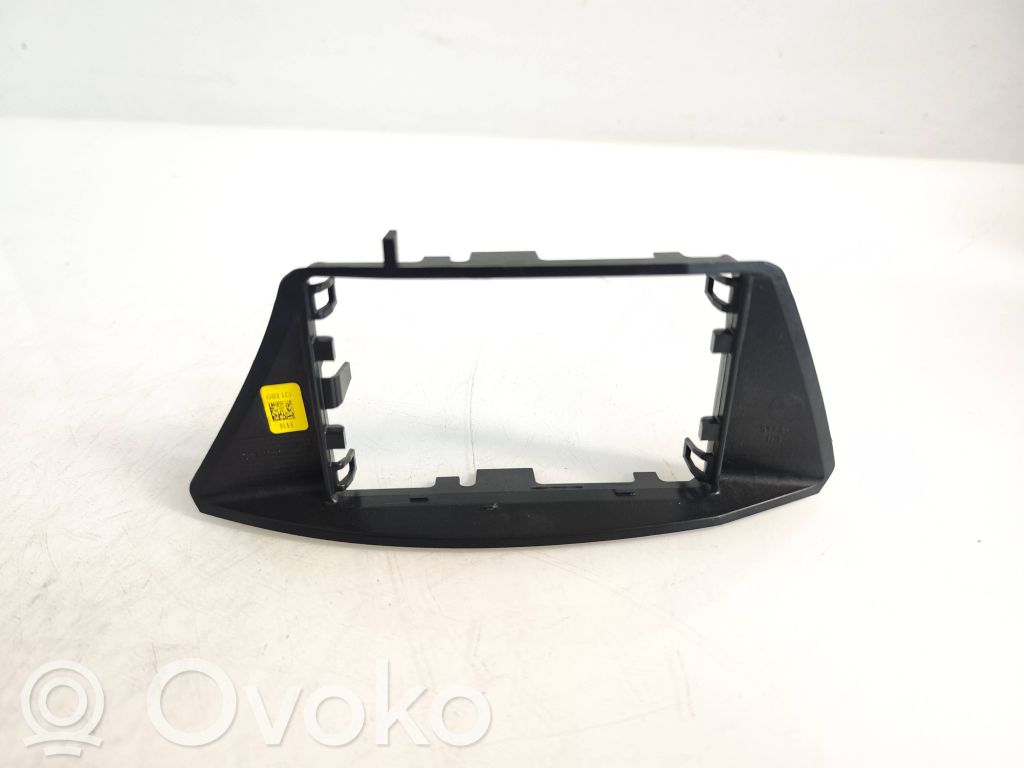 BMW X4 G02 Kita salono detalė 