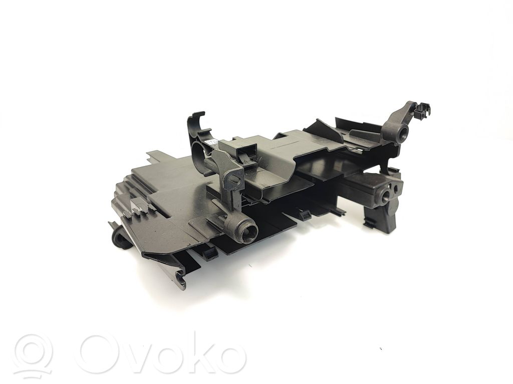 BMW X7 G07 Soporte de la unidad de control del motor 