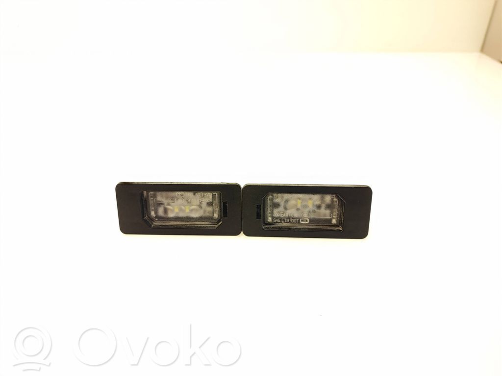 Luce targa   9481841,23215074305