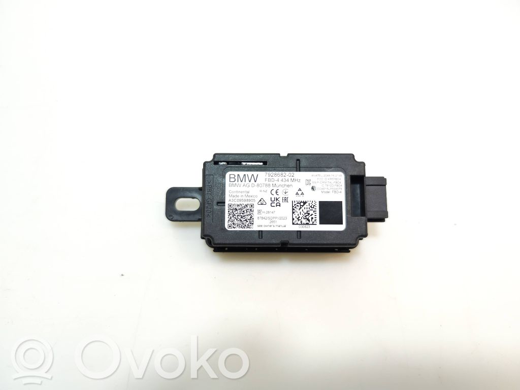 BMW X3 G01 Aerial antenna amplifier 