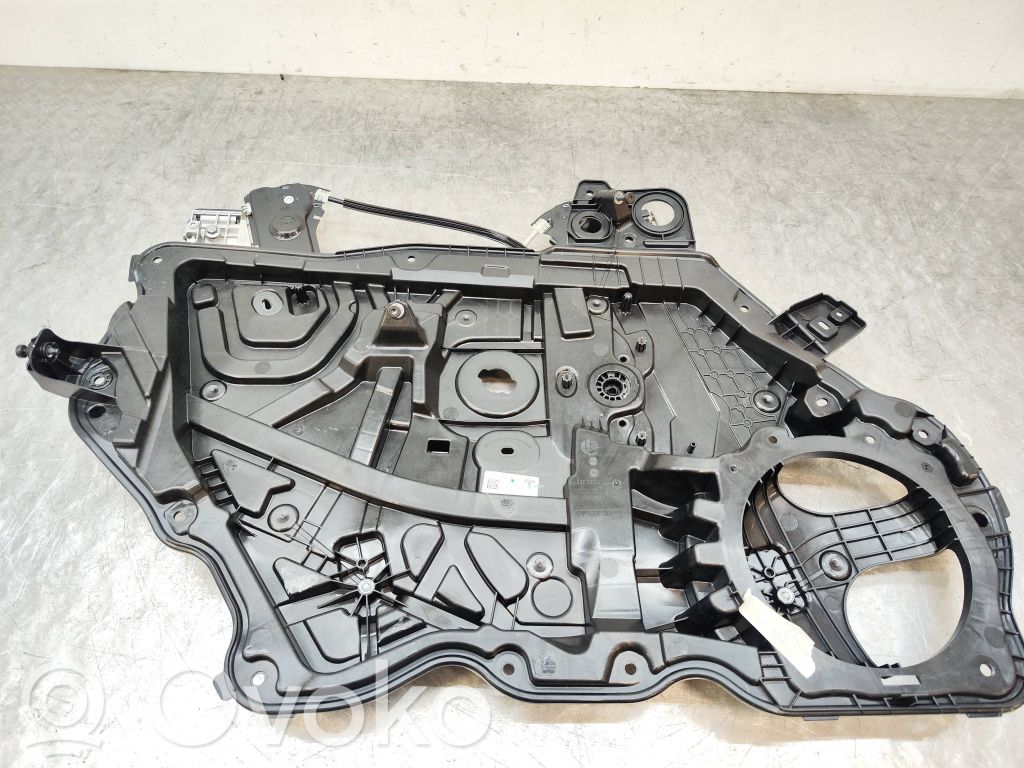 Tesla Model Y Front window lifting mechanism without motor 