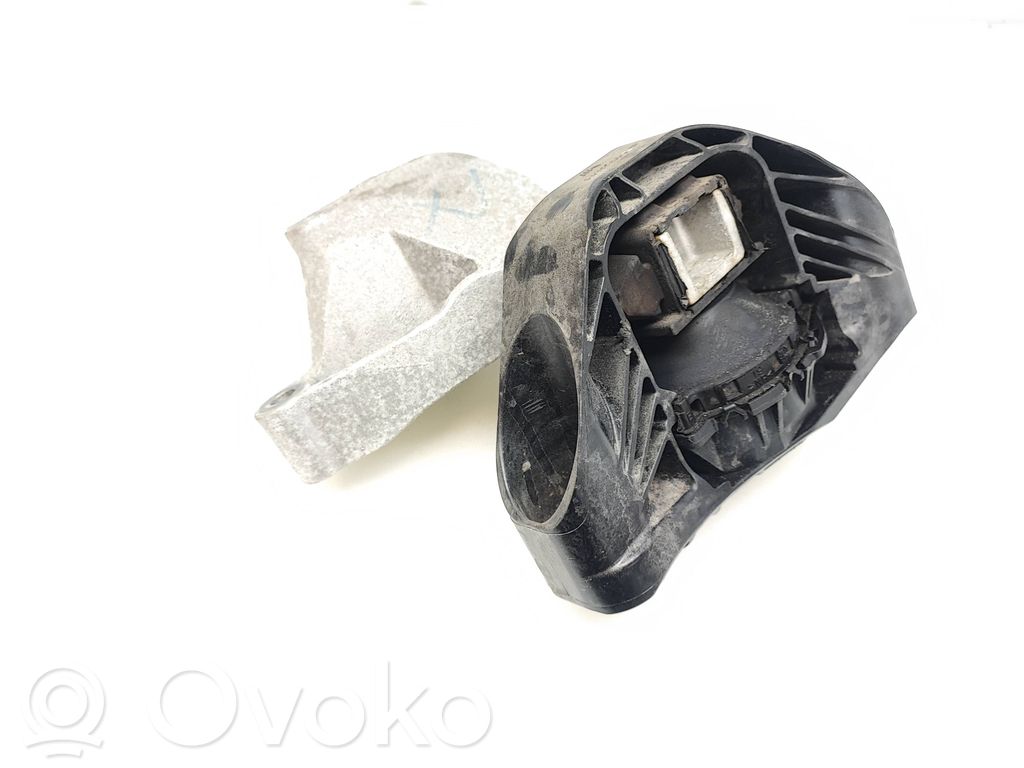 Renault Captur II Engine mount bracket 