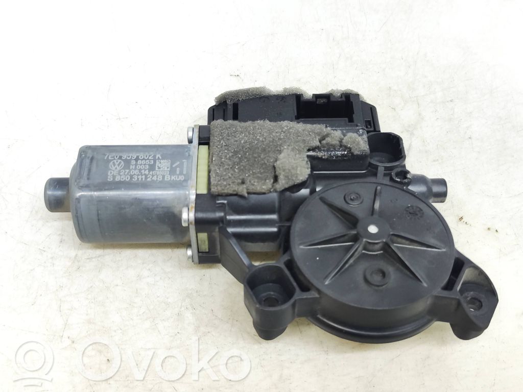 Volkswagen Transporter - Caravelle T5 Silnik regulatora szyby drzwi przednich 
