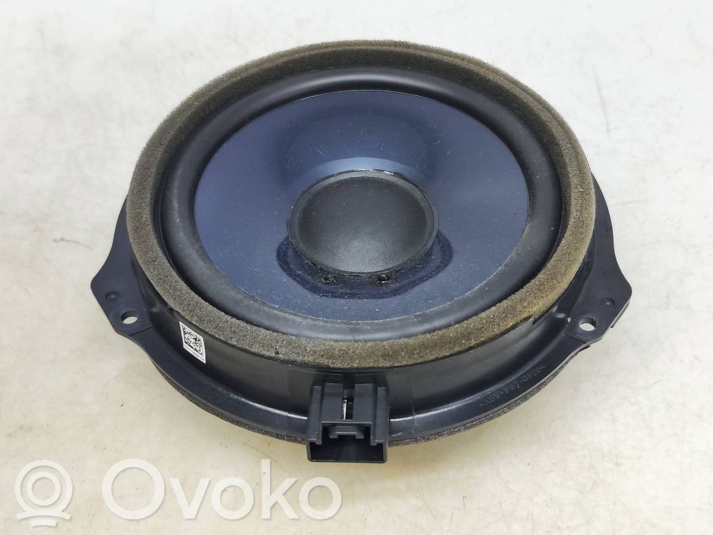 Ford Mondeo MK V Altavoz de la puerta trasera 