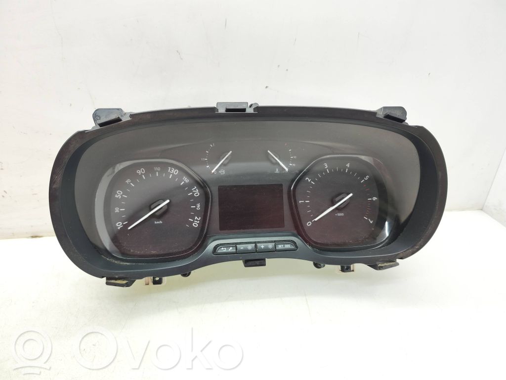 Toyota Proace Geschwindigkeitsmesser Cockpit 