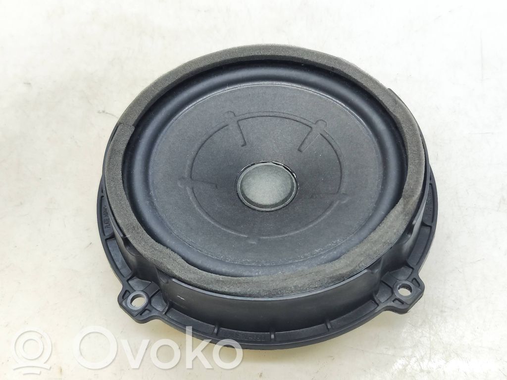 KIA Niro Etuoven kaiutin 