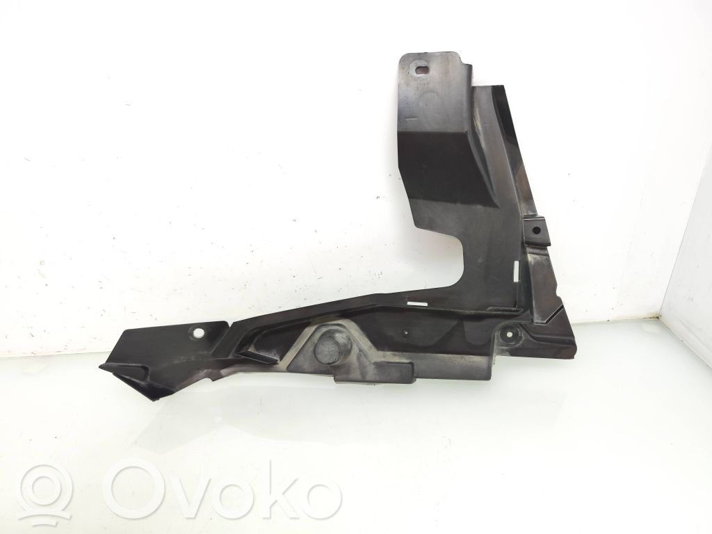 Priekšpusē bampera turētājs   LJ8BR021A36AA,2485807