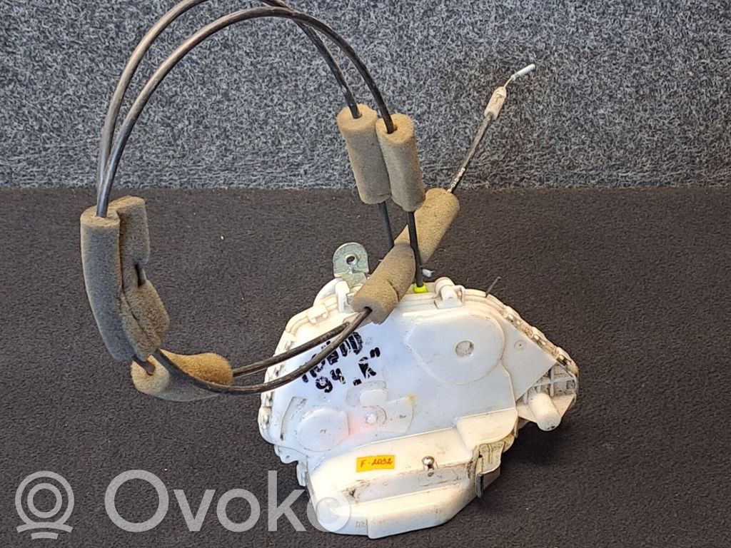 Honda Civic Etuoven lukko 