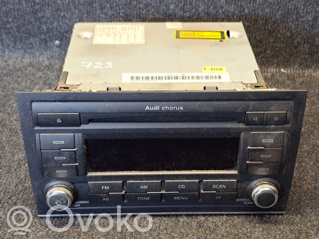 Audi A4 S4 B7 8E 8H Unidad delantera de radio/CD/DVD/GPS 
