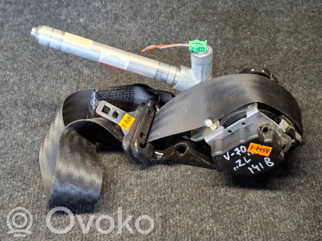 Volvo V70 Cinturón trasero 